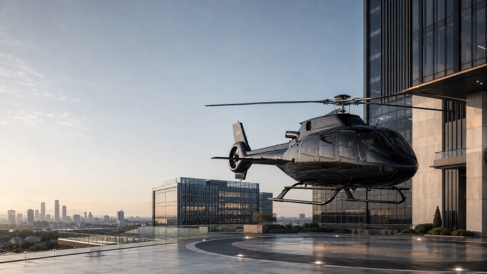 Üzleti helikopter közelít egy városi üzleti úti célhoz.